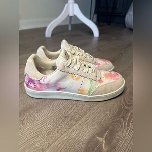 Loeffler Randall Keeley Low Top Sneaker in Tie Dye and Cement, Women’s, Size 6